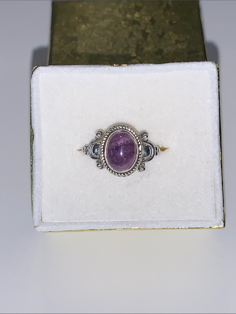 Dainty Ornate 925 Sterling Silver Amethyst Cabochon Ring Size 5